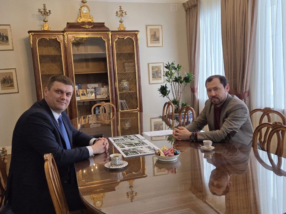 Mikhail Labudin held a meeting with Daniyar Akkaziev, Executive Director of the Russia–ASEAN Business Council