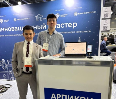 Резидент Технопарка Югры представляет цифровые решения для лифтовой отрасли на международной выставке UtiliCon-2025 в Москве