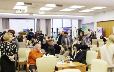400 соискателей посетили ярмарку вакансий в ОЭЗ «Дубна» 
