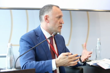 Андрей Шпиленко: «Выиграет тот, кто сможет ответить на глобальные вызовы»