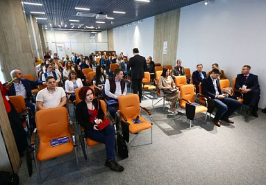 В Новосибирске прошла практическая сессия по развитию промышленных кластеров